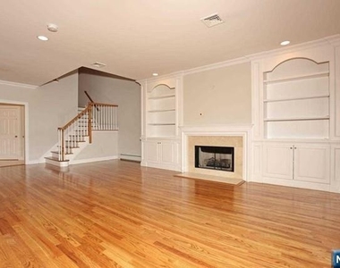 14 Kensington - Photo Thumbnail 9