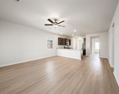 15438 Maple Terrace Drive - Photo Thumbnail 5