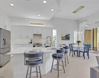 7832 Valencia Court - Photo Thumbnail 2