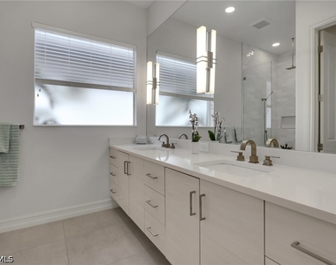 7832 Valencia Court - Photo Thumbnail 16