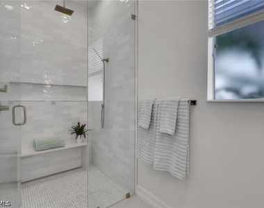 7832 Valencia Court - Photo Thumbnail 17