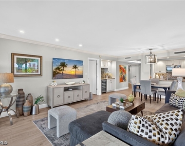 6020 Pelican Bay Boulevard - Photo Thumbnail 6