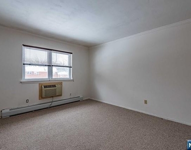 127 Regency - Photo Thumbnail 13