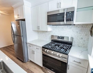 127 Regency - Photo Thumbnail 10