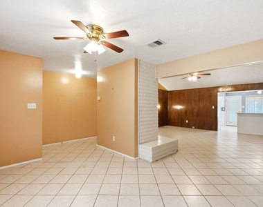 11418 Hendon Lane - Photo Thumbnail 5