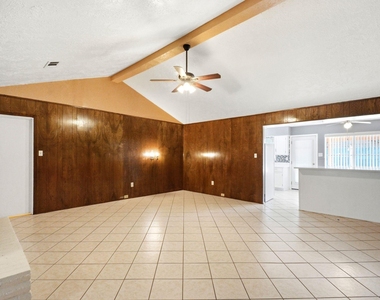 11418 Hendon Lane - Photo Thumbnail 9