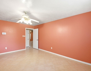 11418 Hendon Lane - Photo Thumbnail 18
