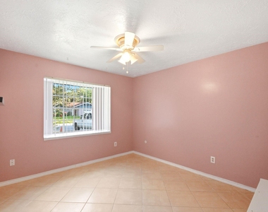 11418 Hendon Lane - Photo Thumbnail 22