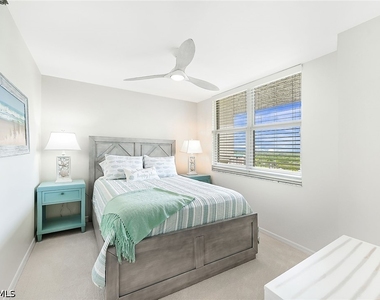 5550 Heron Point Drive - Photo Thumbnail 12