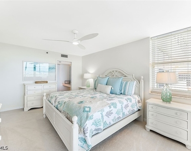5550 Heron Point Drive - Photo Thumbnail 10
