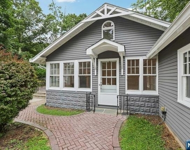 261 W Saddle River - Photo Thumbnail 2