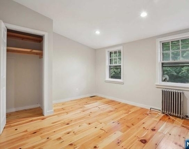 261 W Saddle River - Photo Thumbnail 22