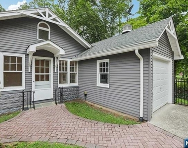 261 W Saddle River - Photo Thumbnail 1