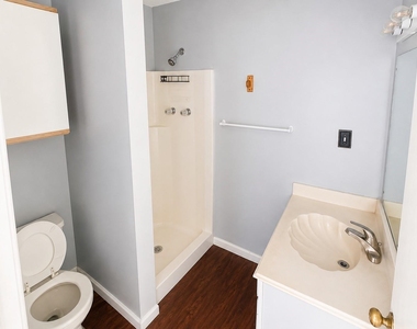 1036 15th Street - Photo Thumbnail 13
