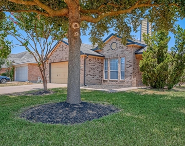 5602 Eagle Sky Boulevard - Photo Thumbnail 5