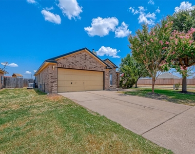 5602 Eagle Sky Boulevard - Photo Thumbnail 1