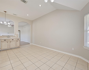5602 Eagle Sky Boulevard - Photo Thumbnail 24