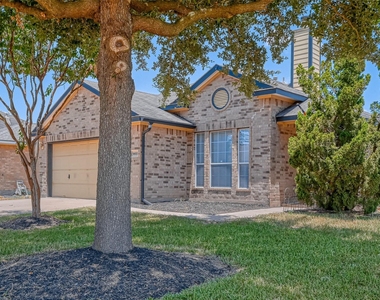 5602 Eagle Sky Boulevard - Photo Thumbnail 6