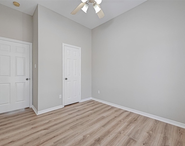 5602 Eagle Sky Boulevard - Photo Thumbnail 40