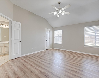5602 Eagle Sky Boulevard - Photo Thumbnail 29