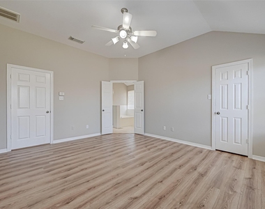 5602 Eagle Sky Boulevard - Photo Thumbnail 30