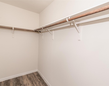 5415 Rio Sabinas Street - Photo Thumbnail 7
