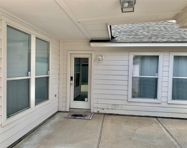11210 Jadestone Creek Lane - Photo Thumbnail 20