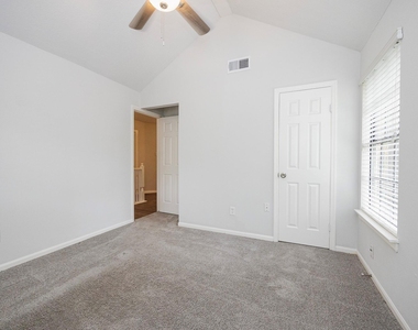 86 W Stony Bridge Circle - Photo Thumbnail 26