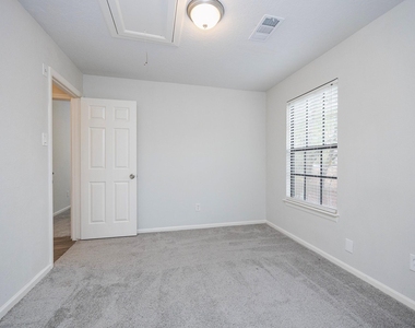 86 W Stony Bridge Circle - Photo Thumbnail 34
