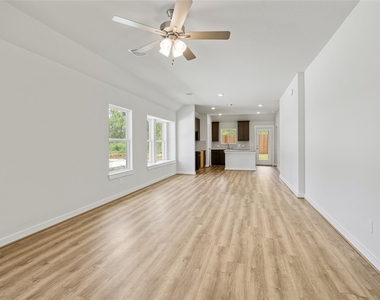 40769 Mostyn Lake Drive - Photo Thumbnail 6