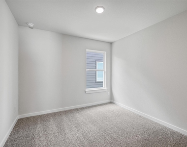 40769 Mostyn Lake Drive - Photo Thumbnail 17
