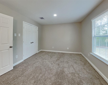 5302 Cedar Lodge Court - Photo Thumbnail 12