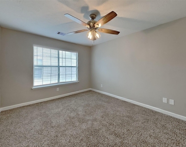 5302 Cedar Lodge Court - Photo Thumbnail 11