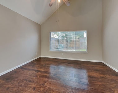 16015 Juniper Grove Drive - Photo Thumbnail 6