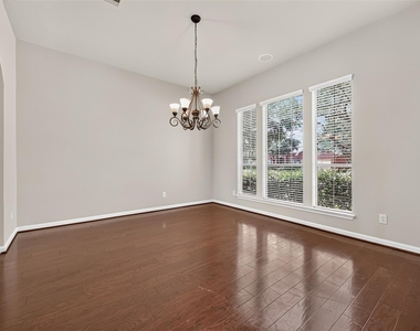 3927 Bowie Bend Lane - Photo Thumbnail 8