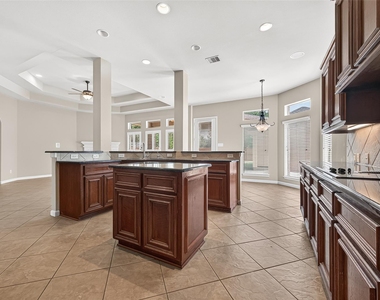 3927 Bowie Bend Lane - Photo Thumbnail 9