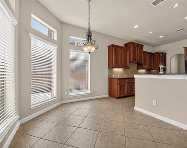 3927 Bowie Bend Lane - Photo Thumbnail 15
