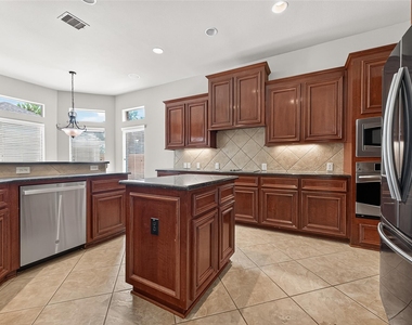 3927 Bowie Bend Lane - Photo Thumbnail 10