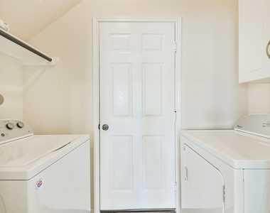 6643 Sharpstone Creek Lane - Photo Thumbnail 15