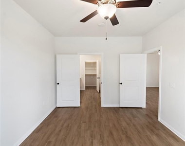17000 Bissonnet Street - Photo Thumbnail 6