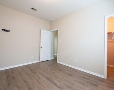 4519 Ferndale Meadows Drive - Photo Thumbnail 18