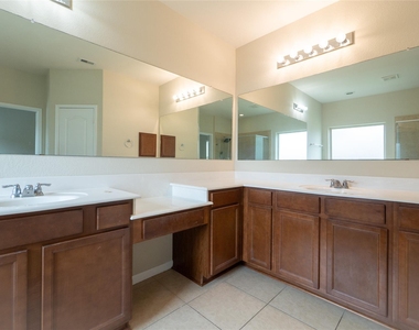 4519 Ferndale Meadows Drive - Photo Thumbnail 13