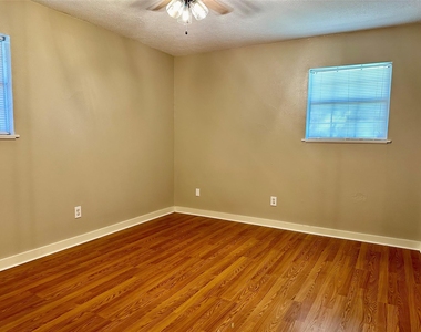 133 County Road 1028 - Photo Thumbnail 7