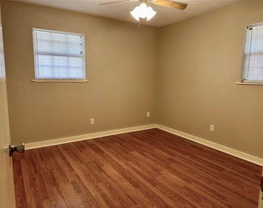 133 County Road 1028 - Photo Thumbnail 8