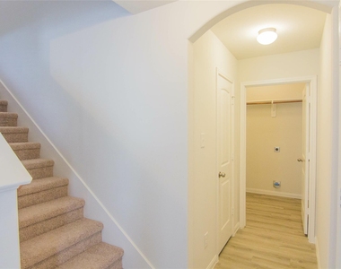 5602 Hawksbury Creek Trail - Photo Thumbnail 4