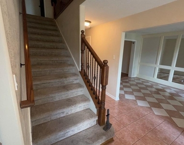 18507 Sweetmeadow Drive - Photo Thumbnail 5