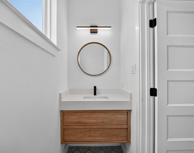 2208 Bleker Street - Photo Thumbnail 13