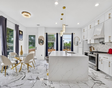 2208 Bleker Street - Photo Thumbnail 27