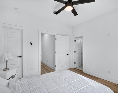 2208 Bleker Street - Photo Thumbnail 35