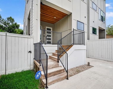 2208 Bleker Street - Photo Thumbnail 24